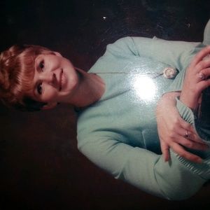 Meet your Posher, Janet